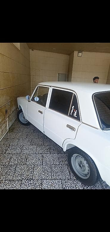 ford transit 1999: VAZ (LADA) 2101: 1.3 l | 1973 il 47000 km Sedan — 2
