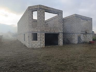 ag seherde evler: 3 otaqlı, 200 kv. m — 9