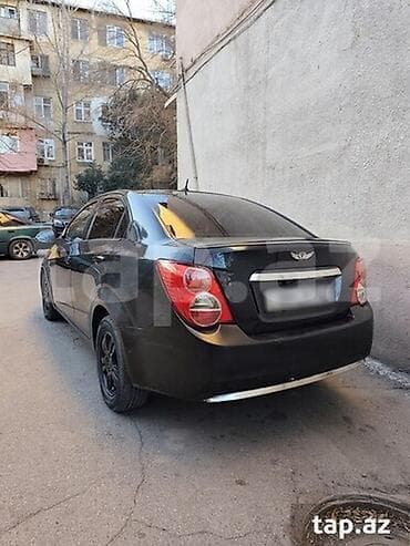 Chevrolet Aveo: 1.4 l | 2013 il 310000 km Sedan — 2