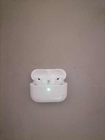 macbook çanta: Tam ideal cizigsiz orjinal airpodsdu real alicilar əlaqe saxlasin — 1