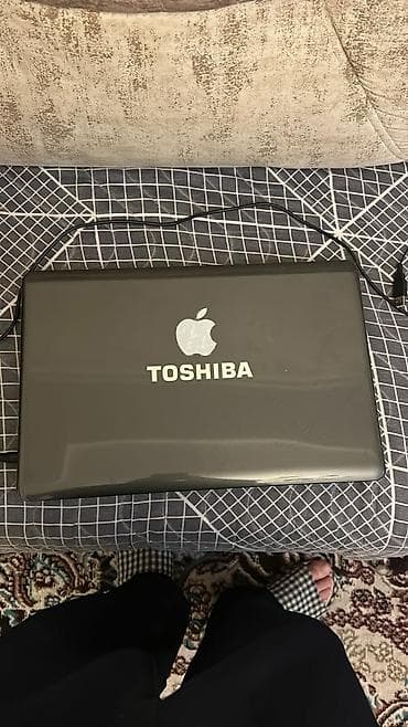 Toshiba Satellite noutbuk Xüsusiyyətlər: - Prosessor: Intel Core