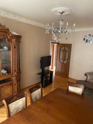 xacmazda tecili satilan evler: Bakı, 4 otaqlı, Köhnə tikili, m. Həzi Aslanov, 90 kv. m — 4