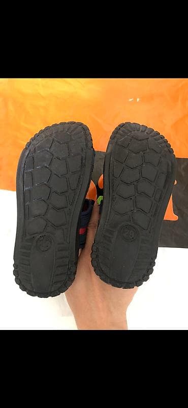 usag paltari: Siniy polaris-yenidir.Yay ayaqqabilar,yaxshi veziyyetde,Turkiyenin,29 — 6