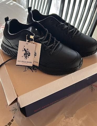 US Polo Assn. qara kişi üçün Heç geyinilməyib sadəcə ölçü səhv gəlib