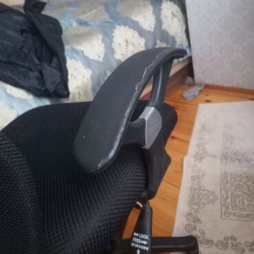 ofis masası 2. el: İşlənmiş, Təkərli, Qolları tənzimlənmir, Parça — 4