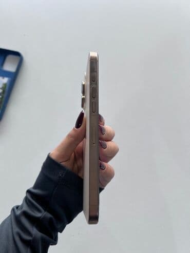 Samsung: IPhone 16 Pro Max, 256 GB, Natural Titanium, Face ID — 5