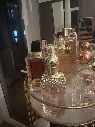 Мужская обувь: Məhsul: Qadın ətirləri kolleksiyası Təsvir:Xususi usulla elde edilmis — 1