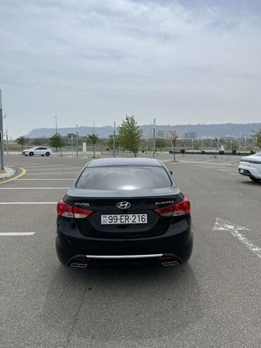 diffuser satisi: Tecili Hyundai Elantra sedan - Korpus: 4 qapılı sedan, qara rəng - — 5
