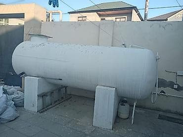 1 tonluq su ceni: Yerüstü su çəni satılır. 5 ton 3000 azn Böyük həcmli, silindrik — 2