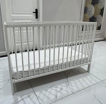 matras: Uşaq beşiyi – ağ rəngdə, taxta materialdan, barmaqlıqlı model. Sadə və — 1