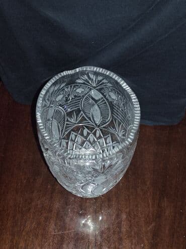 ivan mariya gulu: Bir vaza, Xrustal — 4