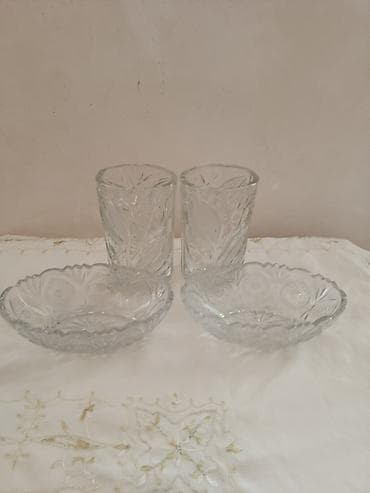 Şüşə və dekorativ qablar dəsti Tərkib: - 2 ədəd şüşə stəkan – qalın