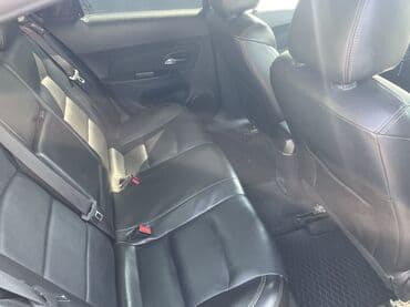 avtomobil örtüyü: Chevrolet Cruze: 1.4 l | 2014 il 273700 km Sedan — 6
