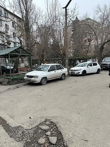 Qaraj icareye verilir, 1 sota yaxin heyeti var. Heyetde 2 qaraj var 1