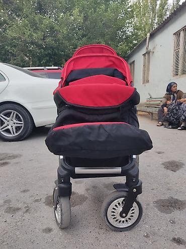 əkiz kalyaska: Ekiz beşiyi. Hər iki tərəfin üzü çıxarılır.Çevrilı bilr üz üzə — 4