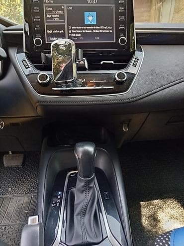 Avtomobil satışı: Toyota Corolla sedan - Kuzov: sedan, ağ rəng - Mühərrik və ötürmə — 2