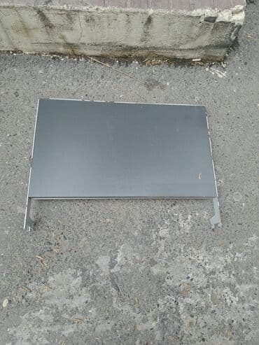 Metall panel/örtük lövhəsi - Material: metal (boz rəngli, hamar səth) — 1