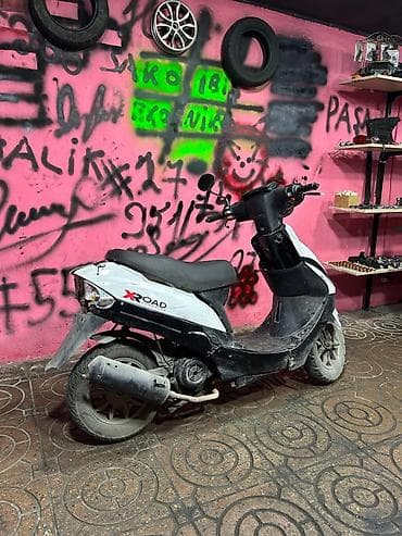 şirvan mapet: Salam real alıcıya endirim olacaq. XROAD skuter - Gövdə: ağ/qara rəng — 4