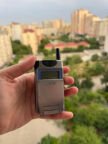 Sony rəng - Boz, Düyməli
