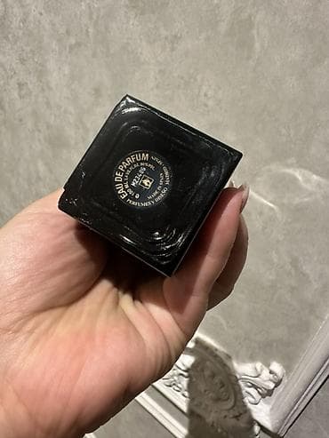 qara halile: J. Del Pozo – Mystic Leather Nights, Eau de Parfum- 100 ml-den 15-20 — 2