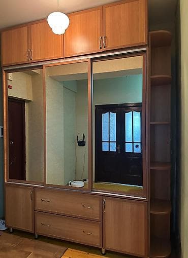 qapi kraskalari: Geniş güzgülü kupe şkaf - Material: ağac teksturalı laminat (isti — 2