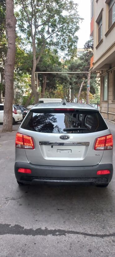avto qosqu satilir: Kia Sorento: 2 l | 2010 il Krossover — 4