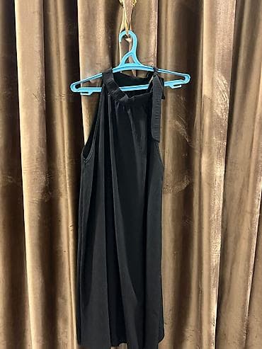Donlar: Qara rəngli qadın paltarı - Stil: Zərif, minimal dizayn - Model — 1
