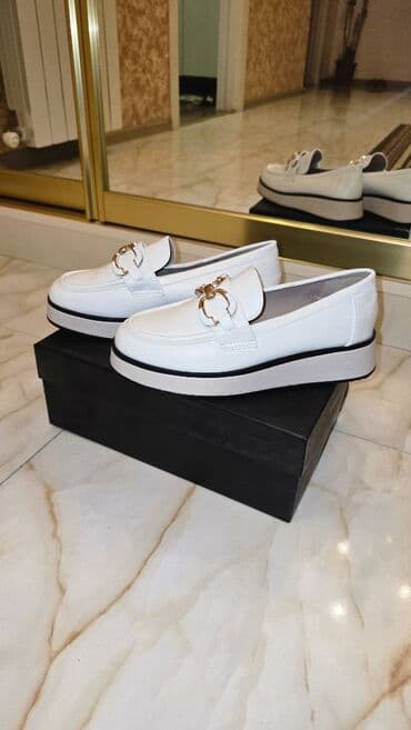 Аксессуары: Размер: 37, цвет - Белый, Новый — 3