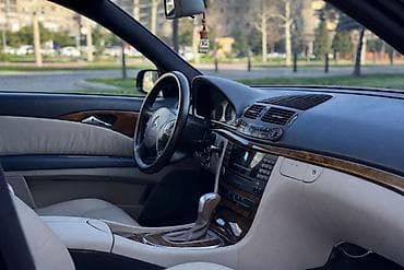 mercedes benz e 2000: Mercedes-Benz E-Class: 2.6 l | 2004 il Sedan — 9