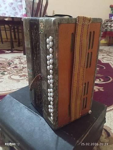 akustik gitara qiymətləri: Qarmon, Akustik, İşlənmiş, Ödənişli çatdırılma — 2