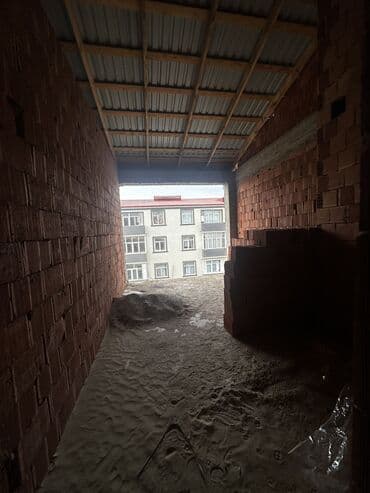 binede ev: 2 otaqlı, Yeni tikili, 72 kv. m — 10