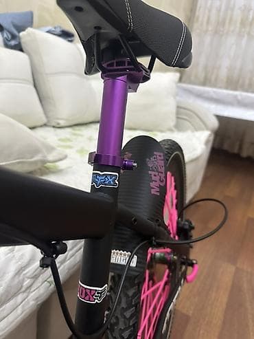 velosiped irşad: Məhsul: fərdiləşdirilmiş dizayn və Shimano hidravlik disk əyləclər — 9