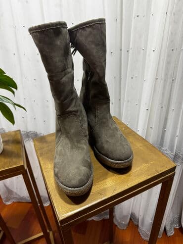 Toy paltarları və aksesuarları: Çəkmə, Ölçü: 40, İşlənmiş — 1