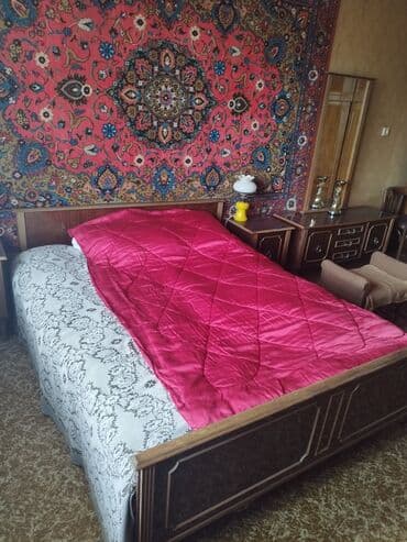 işlənmiş mebellər: Taxt satilir. kocle elaqedar satilir. 9 cu mkrda yerlesir — 1