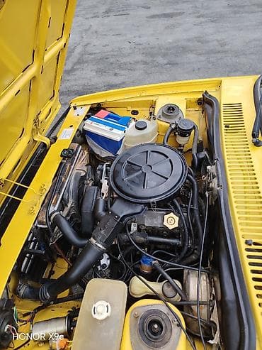 avto servis: Satılır: Sarı-qara rəng sxemli sedan/hetçbek tipli minik avtomobili — 8