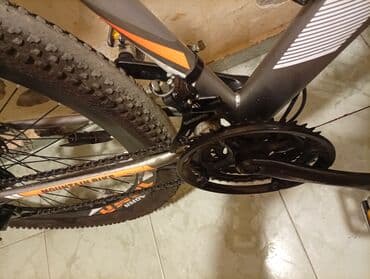 Velosipedlər: Dağ velosipedi – AMN 880 modeli Xüsusiyyətlər: - Çərçivə: yüngül — 1