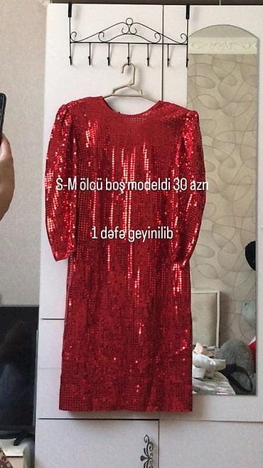 Qırmızı payetli don - Ölçü: S–M - Model: Boş/kəsişi rahat siluet -