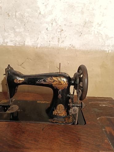 Singer retro tikiş maşını – masa ilə birgə - Mexaniki (ayaq pedallı) — 5