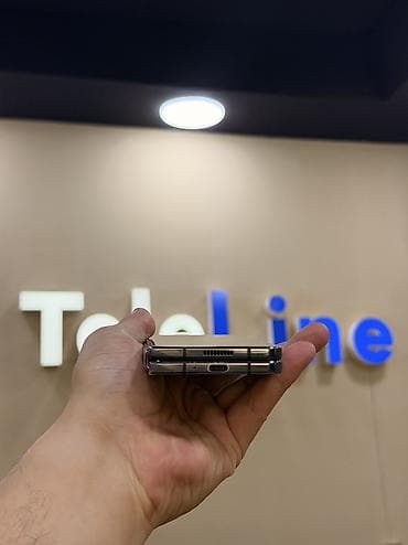 nintendo switch 2 el: Samsung Galaxy Z Fold 5, 256 GB, rəng - Qara, Zəmanət, Kredit, Sensor — 5