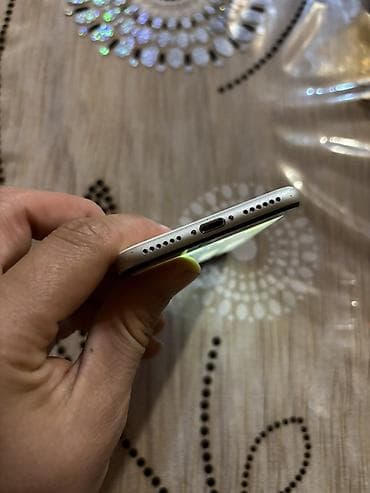 irsad iphone 12: IPhone SE 2020, 64 GB, Ağ, Barmaq izi — 7