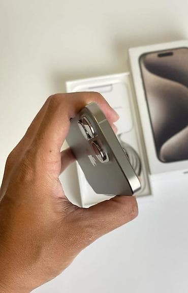 macbook pro m3: IPhone 15 Pro, 256 GB, Natural Titanium, Zəmanət, Simsiz şarj, Face ID — 2