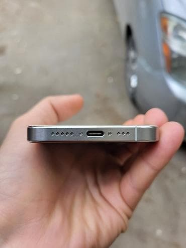 17 pro max mini: IPhone 15 Pro, 256 GB, Ağ — 6