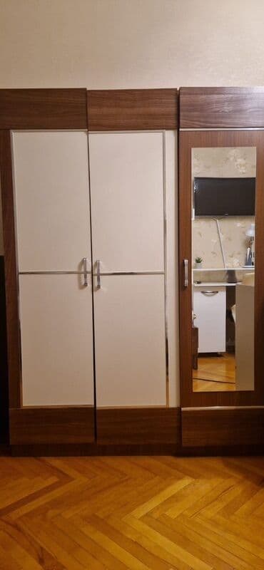 ikinci el tek kravat: Yaxshi veziyyetdedir. Uwag istifade edib. Tecili satilir . Real alici — 3