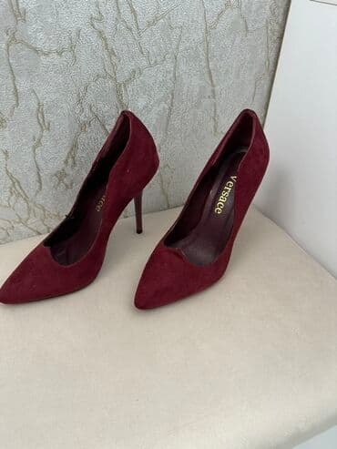 qadin sapaskileri: Tuflilər, Ölçü: 36, rəng - Qırmızı, İşlənmiş — 1