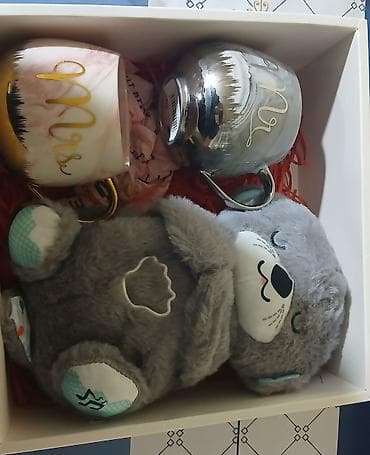 8mart ucun gozel hediyyedi.Nefes alan miwka 2kruwka.Hədiyyə qutusu –