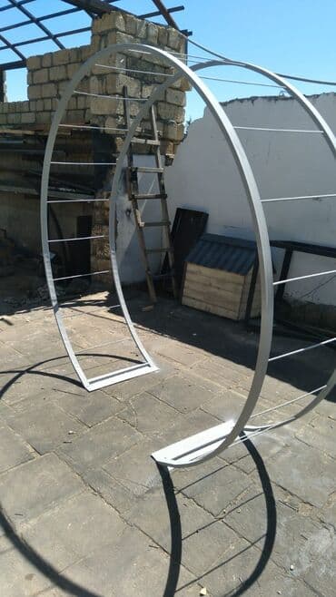 demir alanlar bakida: Talvar .kölgəlik — 14