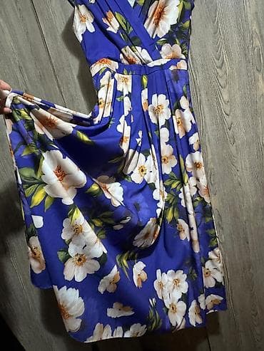 Oskar Collection qadın paltarı - Model: Uzun, A-kəsimli, çiyinləri — 2