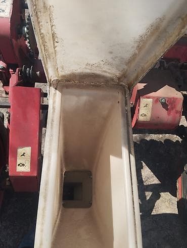 disk qabi: Pnevmatik səpici – sıraarası əkin üçün - Aqreqat tipı: traktorla — 6