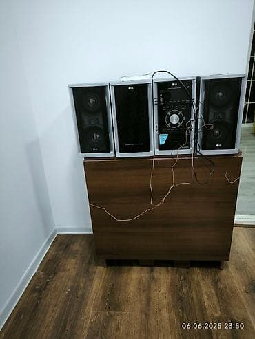 LG musiqi mərkəzi, evdə musiqi dinləmək üçün əla seçimdir. Sistemin