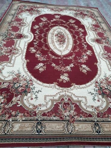 qırmızı xalca: Xalça — 1